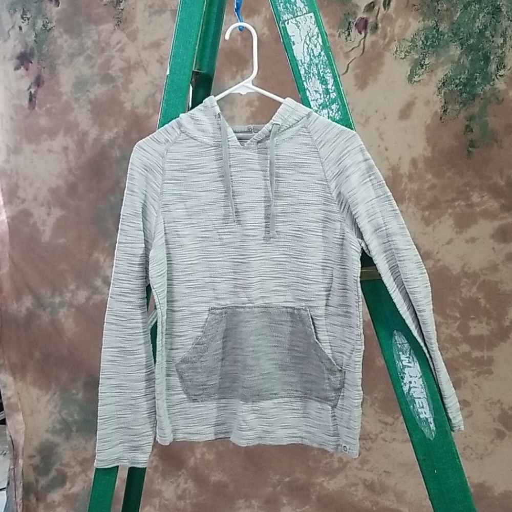 Free Planet hoodie, sz small, gray knit